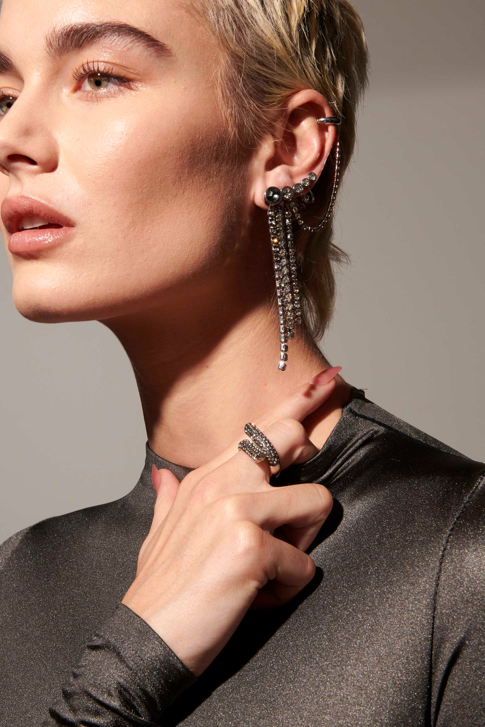 Ana Pave Ring Silver (size 6)